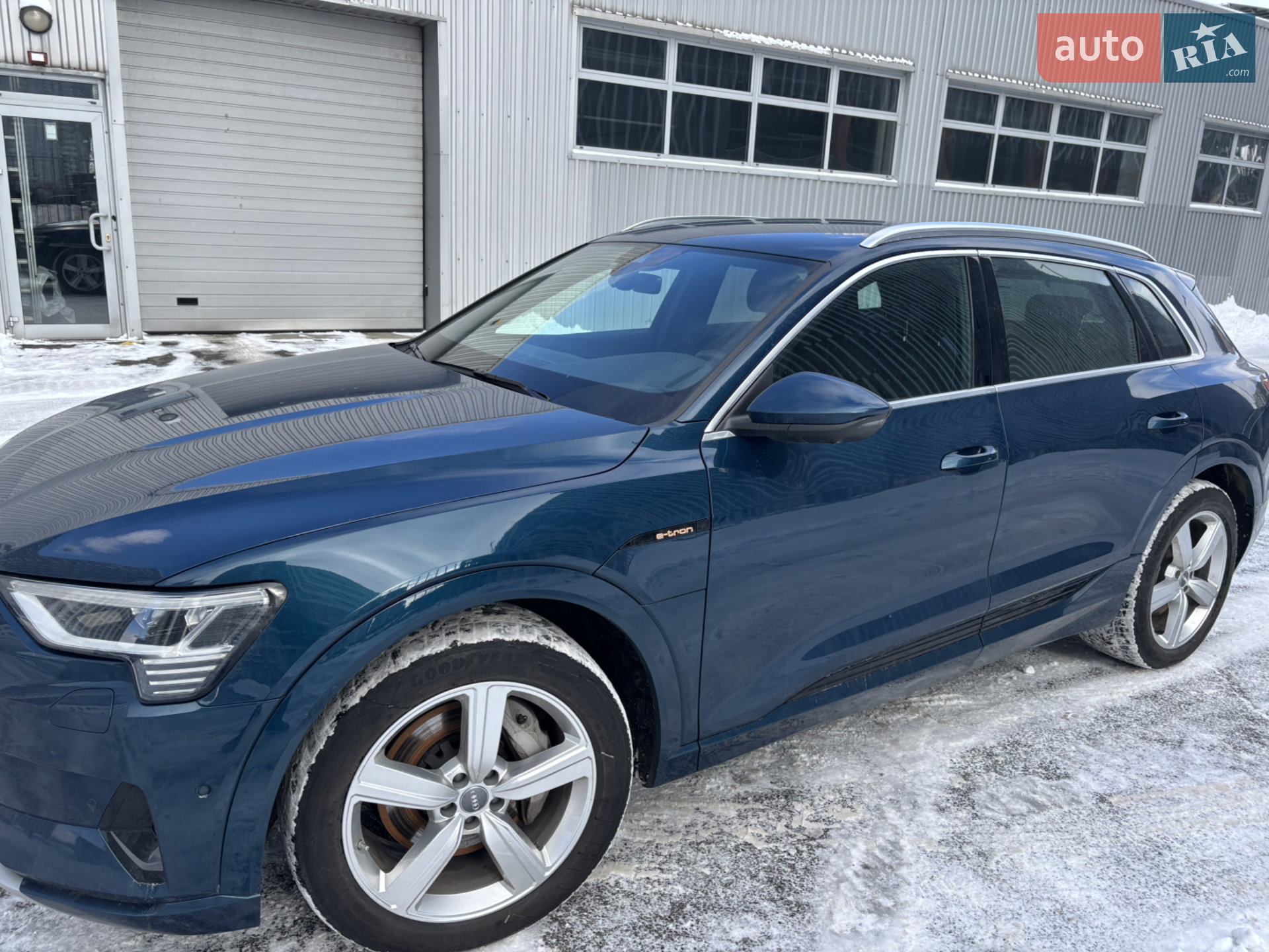2020 Audi e-tron - мініатюра 5