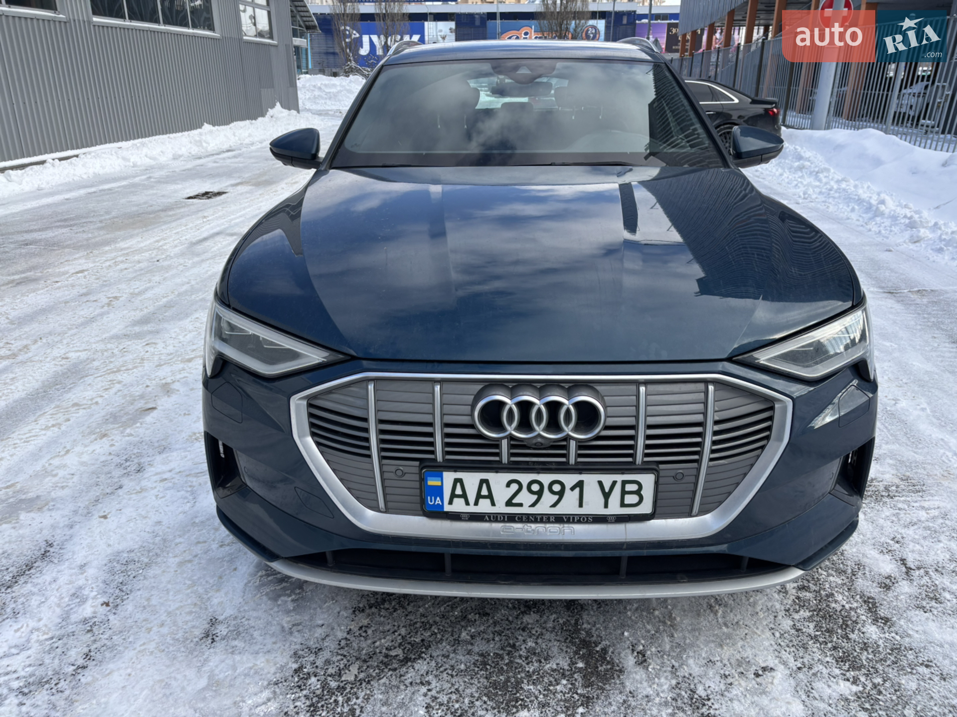 2020 Audi e-tron - мініатюра 9