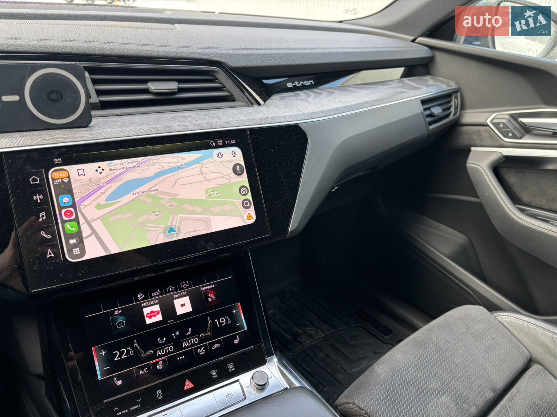 2020 Audi e-tron - мініатюра 12