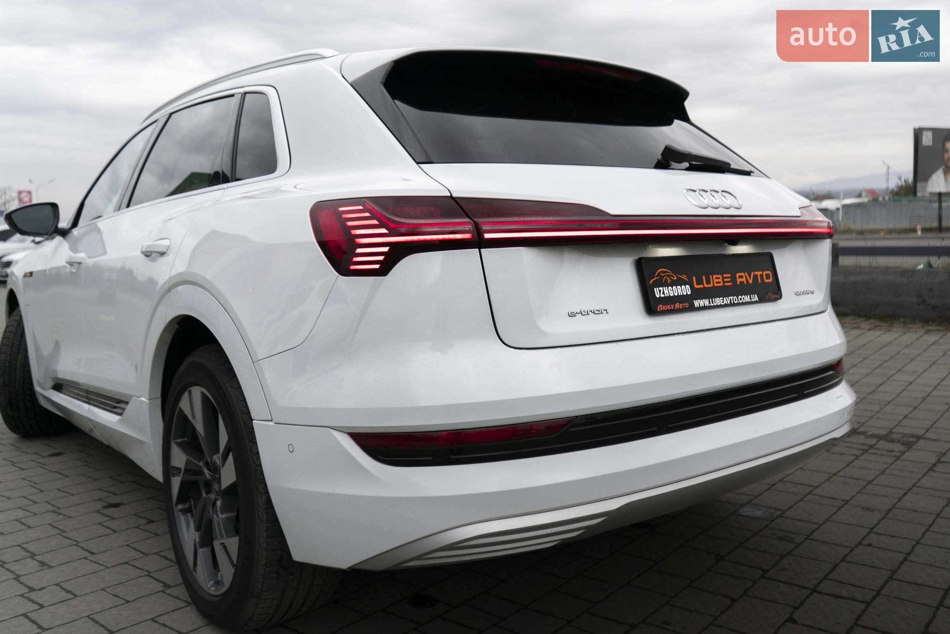 2020 Audi e-tron - мініатюра 6