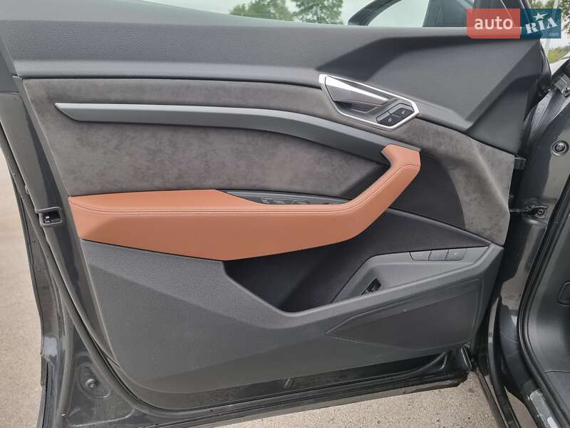 Внедорожник / Кроссовер Audi e-tron 2020 в Коломые
