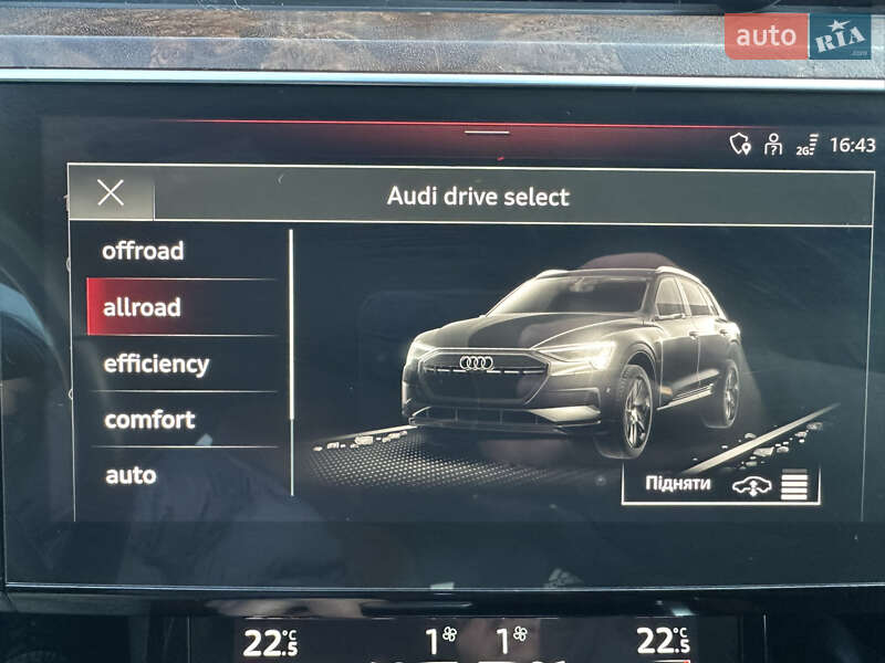 Внедорожник / Кроссовер Audi e-tron 2022 в Сарнах фото 23 Внедорожник / Кроссовер Audi e-tron 2022 в Сарнах