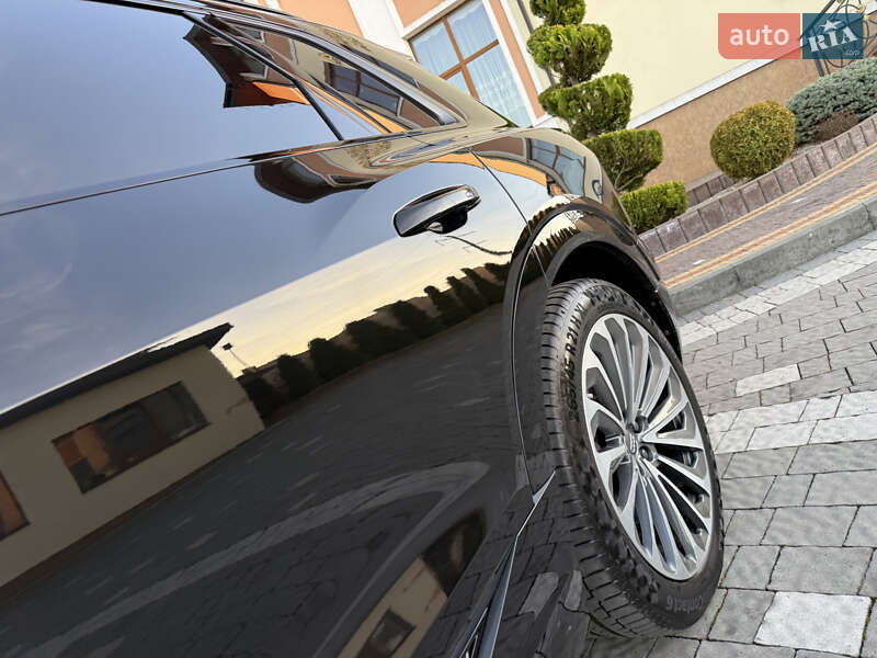 Позашляховик / Кросовер Audi e-tron 2019 в Трускавці фото 35 Позашляховик / Кросовер Audi e-tron 2019 в Трускавці