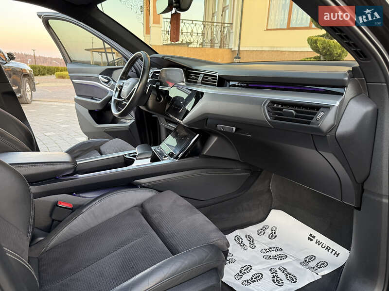 Позашляховик / Кросовер Audi e-tron 2019 в Трускавці фото 86 Позашляховик / Кросовер Audi e-tron 2019 в Трускавці