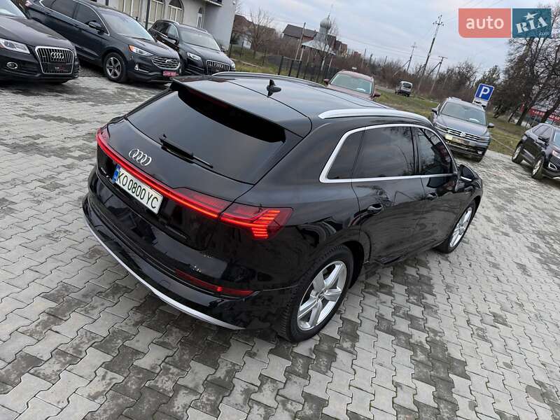 Внедорожник / Кроссовер Audi e-tron 2019 в Ужгороде фото 16 Внедорожник / Кроссовер Audi e-tron 2019 в Ужгороде