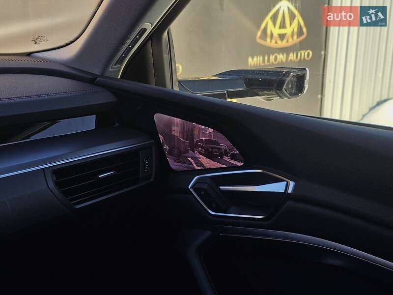 Внедорожник / Кроссовер Audi e-tron 2021 в Киеве фото 23 Внедорожник / Кроссовер Audi e-tron 2021 в Киеве