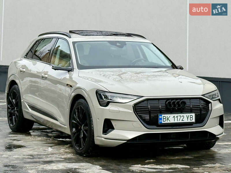 Внедорожник / Кроссовер Audi e-tron 2018 в Ровно фото 4 Внедорожник / Кроссовер Audi e-tron 2018 в Ровно