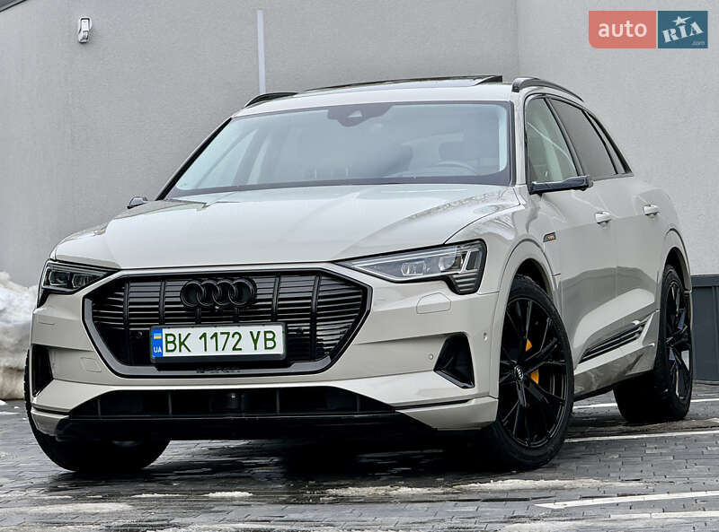 Внедорожник / Кроссовер Audi e-tron 2018 в Ровно фото 8 Внедорожник / Кроссовер Audi e-tron 2018 в Ровно