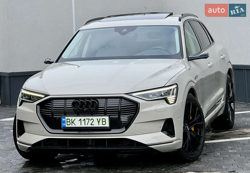 Внедорожник / Кроссовер Audi e-tron 2018 в Ровно фото 11 Внедорожник / Кроссовер Audi e-tron 2018 в Ровно