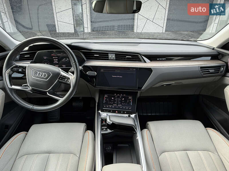 Внедорожник / Кроссовер Audi e-tron 2018 в Ровно фото 65 Внедорожник / Кроссовер Audi e-tron 2018 в Ровно