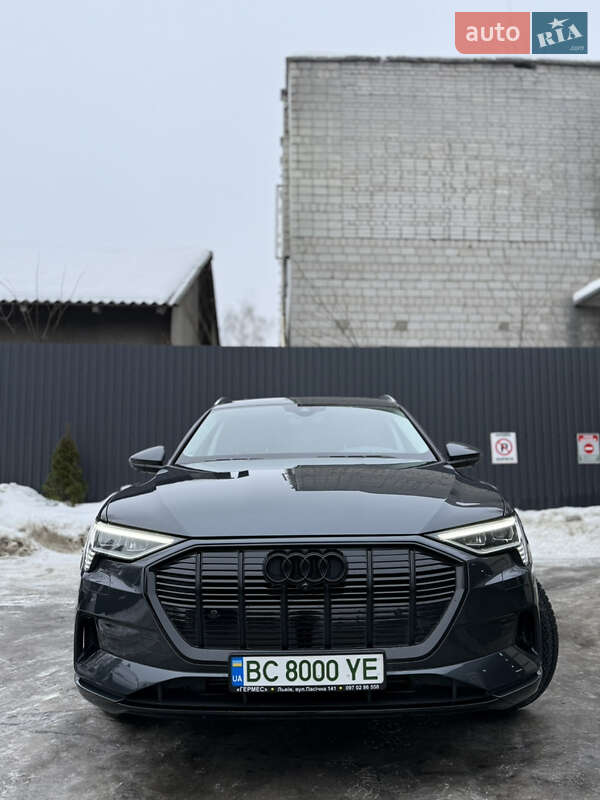 Audi e-tron 2019