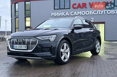 Внедорожник / Кроссовер Audi e-tron 2019 в Киеве
