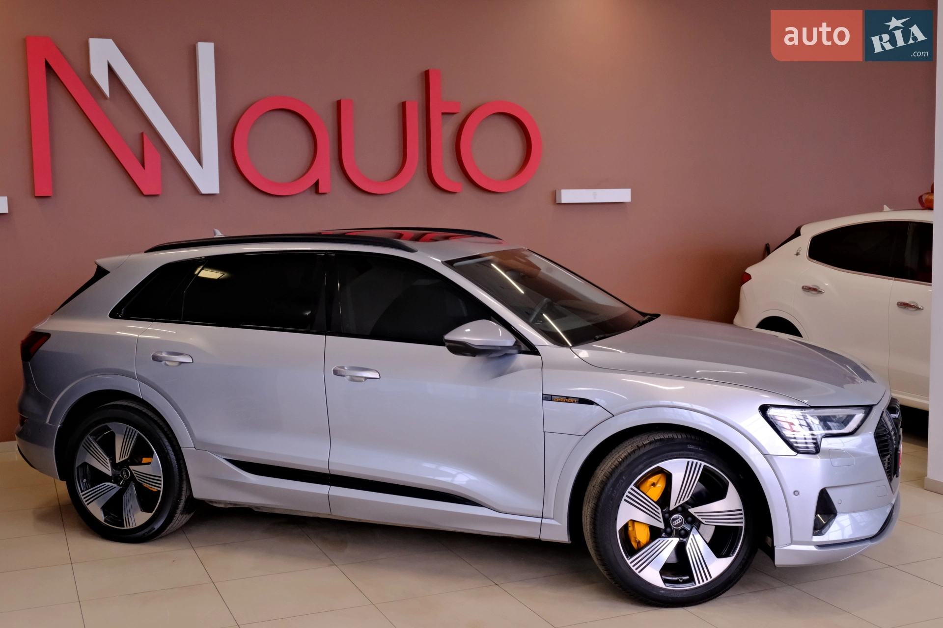 2022 Audi e-tron - мініатюра 10