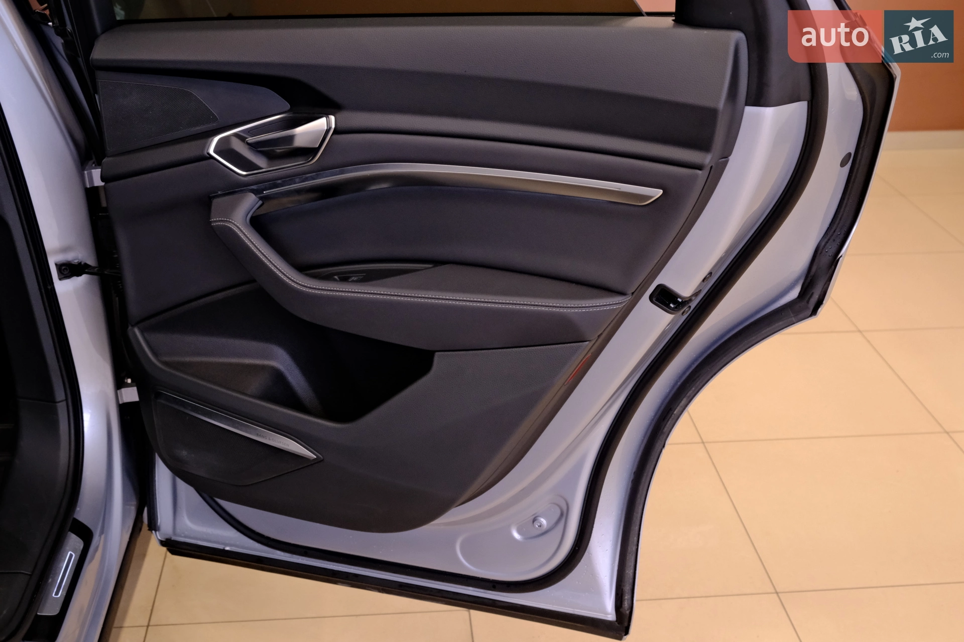 2022 Audi e-tron - мініатюра 36
