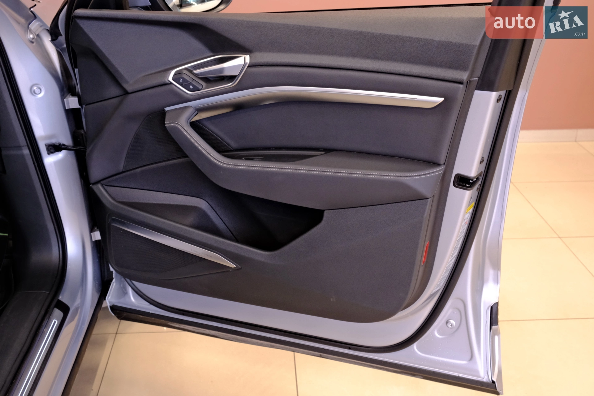 2022 Audi e-tron - мініатюра 40