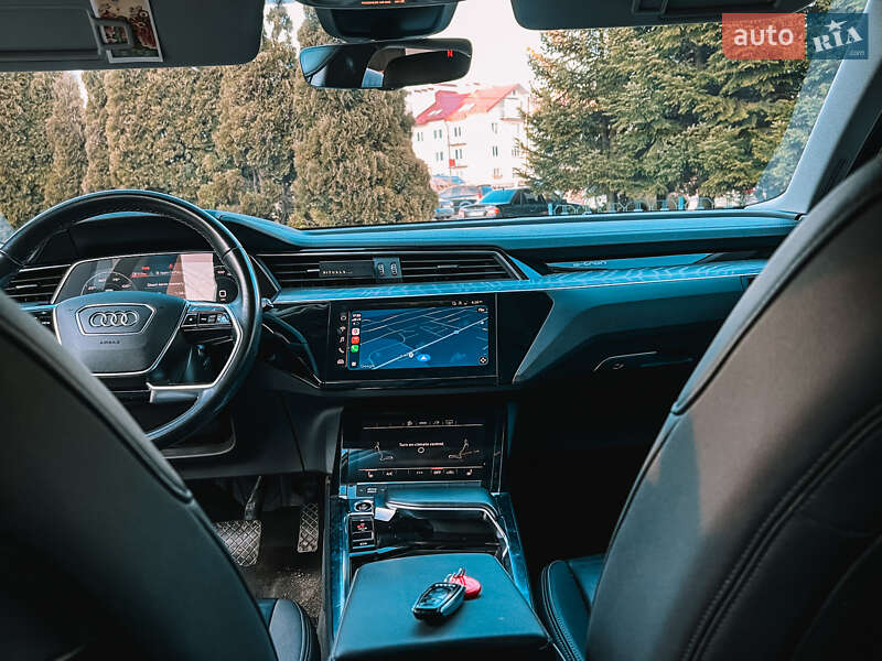 Внедорожник / Кроссовер Audi e-tron 2022 в Самборе фото 32 Внедорожник / Кроссовер Audi e-tron 2022 в Самборе