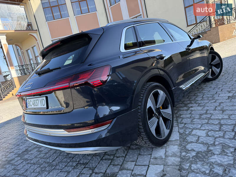 Позашляховик / Кросовер Audi e-tron 2018 в Трускавці фото 52 Позашляховик / Кросовер Audi e-tron 2018 в Трускавці