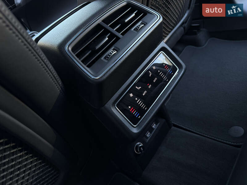 Позашляховик / Кросовер Audi e-tron 2018 в Трускавці фото 69 Позашляховик / Кросовер Audi e-tron 2018 в Трускавці