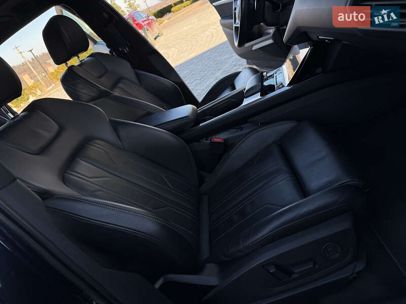 Позашляховик / Кросовер Audi e-tron 2018 в Трускавці фото 77 Позашляховик / Кросовер Audi e-tron 2018 в Трускавці