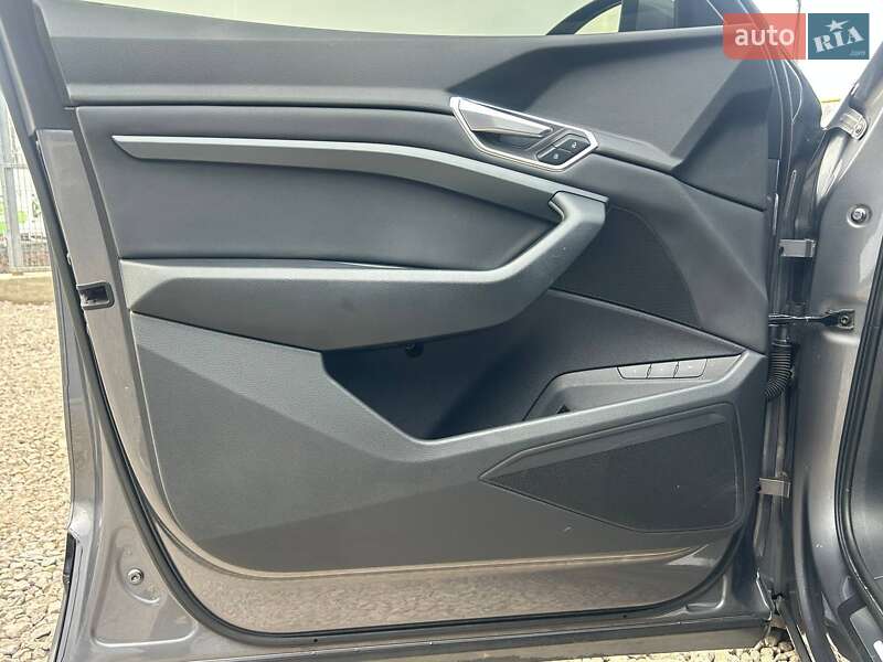 Позашляховик / Кросовер Audi e-tron 2020 в Одесі