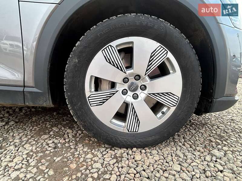 Позашляховик / Кросовер Audi e-tron 2020 в Одесі