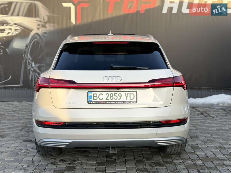 Позашляховик / Кросовер Audi e-tron 2019 в Львові фото 23 Позашляховик / Кросовер Audi e-tron 2019 в Львові