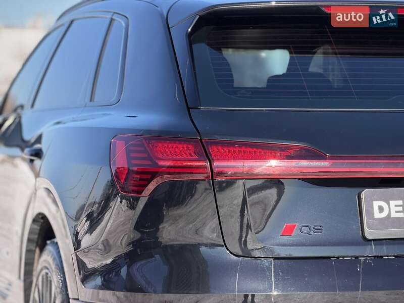 Внедорожник / Кроссовер Audi e-tron 2023 в Киеве фото 26 Внедорожник / Кроссовер Audi e-tron 2023 в Киеве