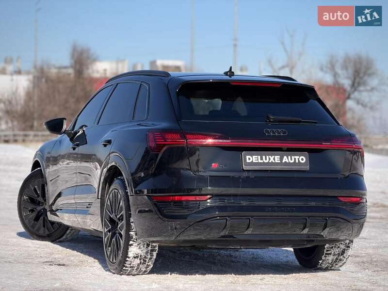 Внедорожник / Кроссовер Audi e-tron 2023 в Киеве фото 25 Внедорожник / Кроссовер Audi e-tron 2023 в Киеве