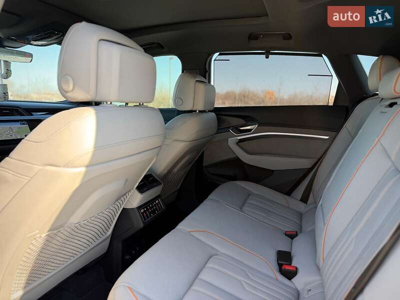 Внедорожник / Кроссовер Audi e-tron 2023 в Киеве фото 85 Внедорожник / Кроссовер Audi e-tron 2023 в Киеве