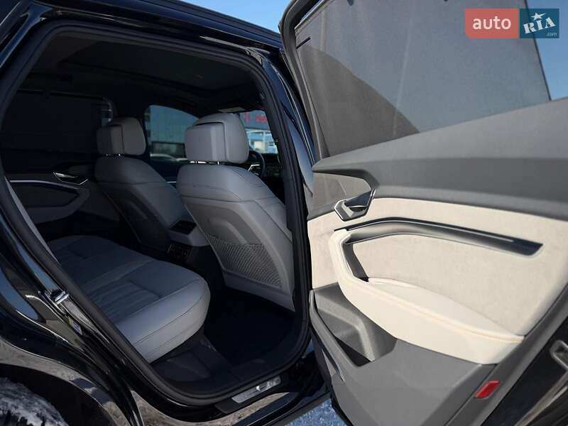Внедорожник / Кроссовер Audi e-tron 2023 в Киеве фото 110 Внедорожник / Кроссовер Audi e-tron 2023 в Киеве
