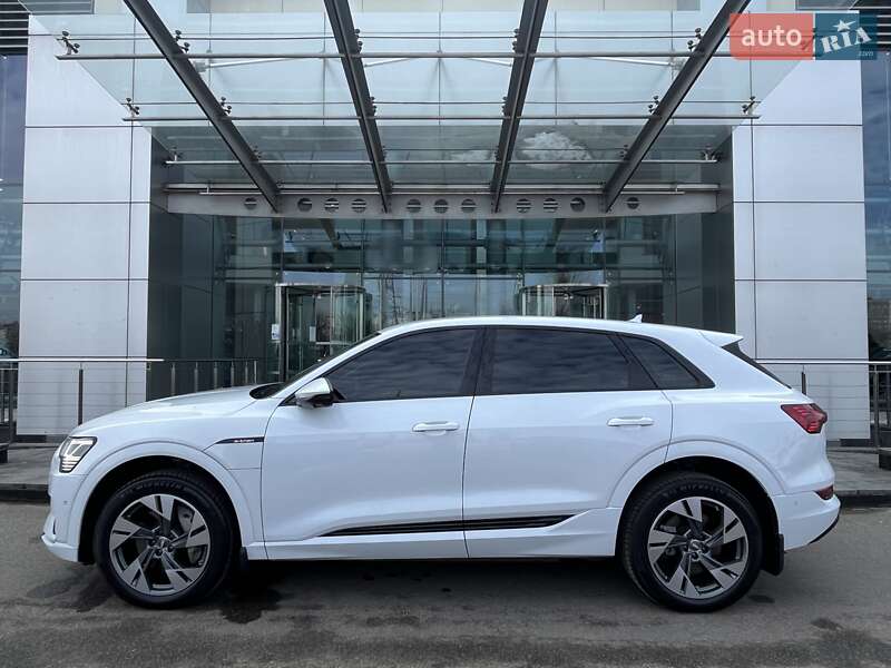 Позашляховик / Кросовер Audi e-tron 2020 в Києві фото 3 Позашляховик / Кросовер Audi e-tron 2020 в Києві