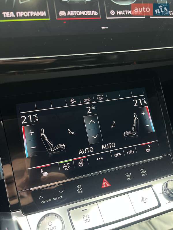 Позашляховик / Кросовер Audi e-tron 2020 в Києві фото 36 Позашляховик / Кросовер Audi e-tron 2020 в Києві