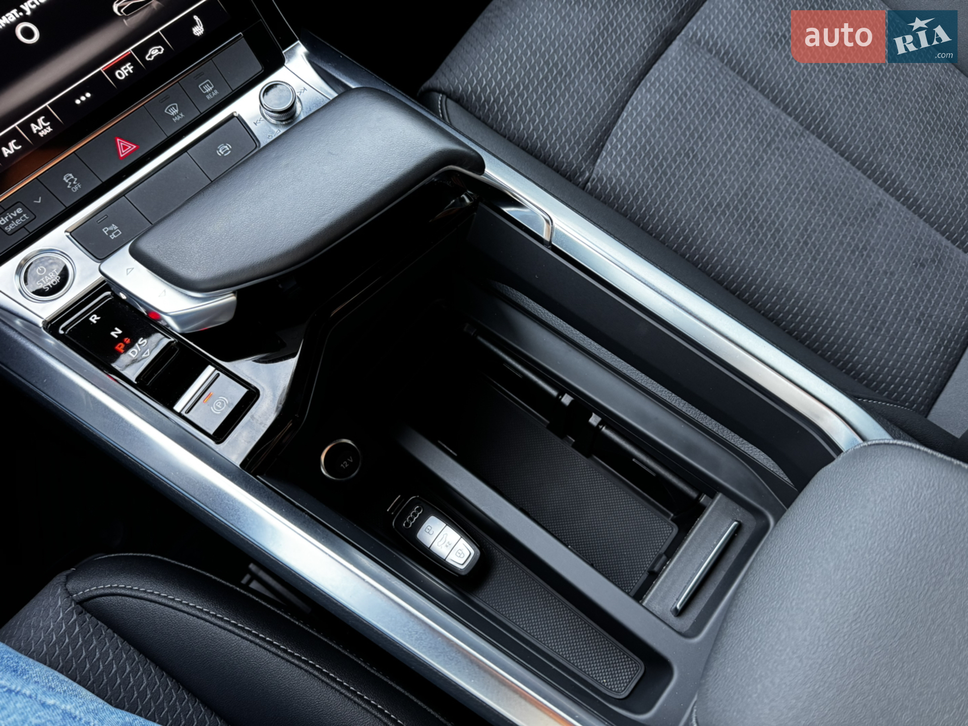 2022 Audi e-tron - мініатюра 29