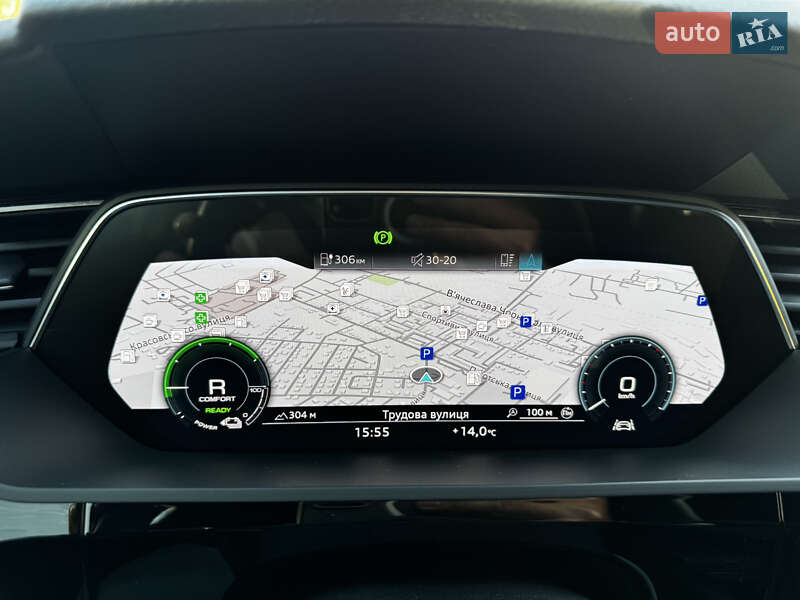 Позашляховик / Кросовер Audi e-tron 2022 в Хмельницькому
