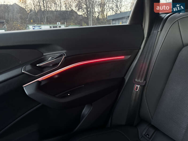 Позашляховик / Кросовер Audi e-tron 2022 в Хмельницькому