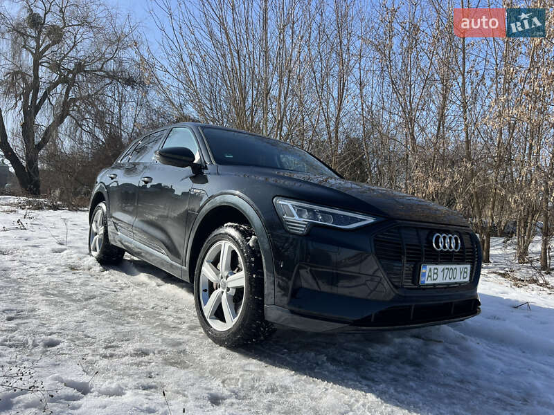 Позашляховик / Кросовер Audi e-tron 2019 в Вінниці фото 41 Позашляховик / Кросовер Audi e-tron 2019 в Вінниці