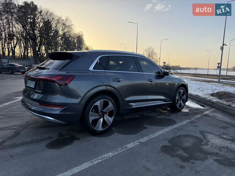 Позашляховик / Кросовер Audi e-tron 2019 в Вінниці фото 6 Позашляховик / Кросовер Audi e-tron 2019 в Вінниці