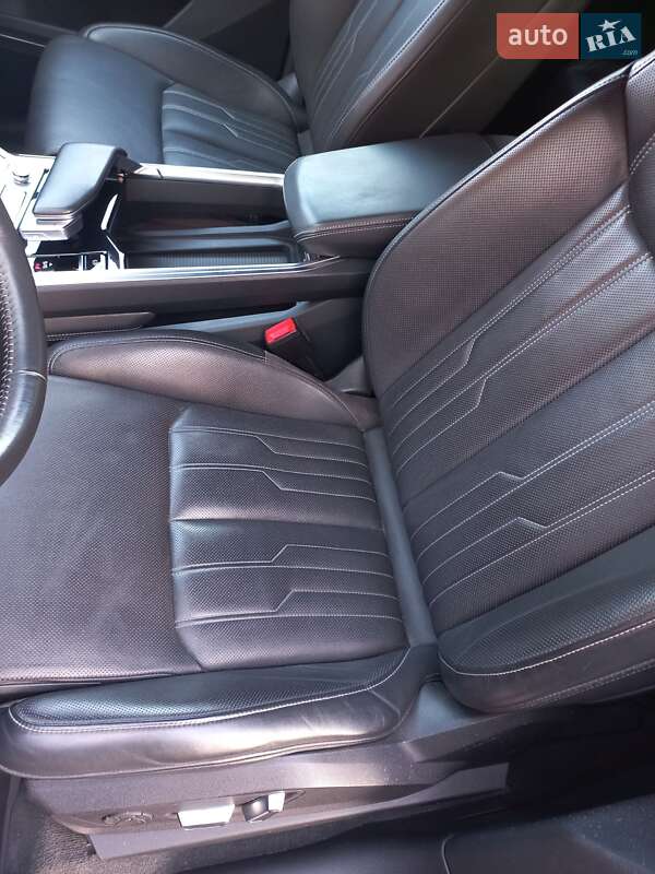 Позашляховик / Кросовер Audi e-tron 2019 в Луцьку