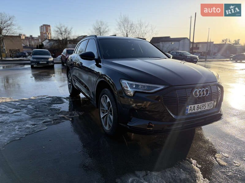 Позашляховик / Кросовер Audi e-tron 2021 в Києві фото 7 Позашляховик / Кросовер Audi e-tron 2021 в Києві