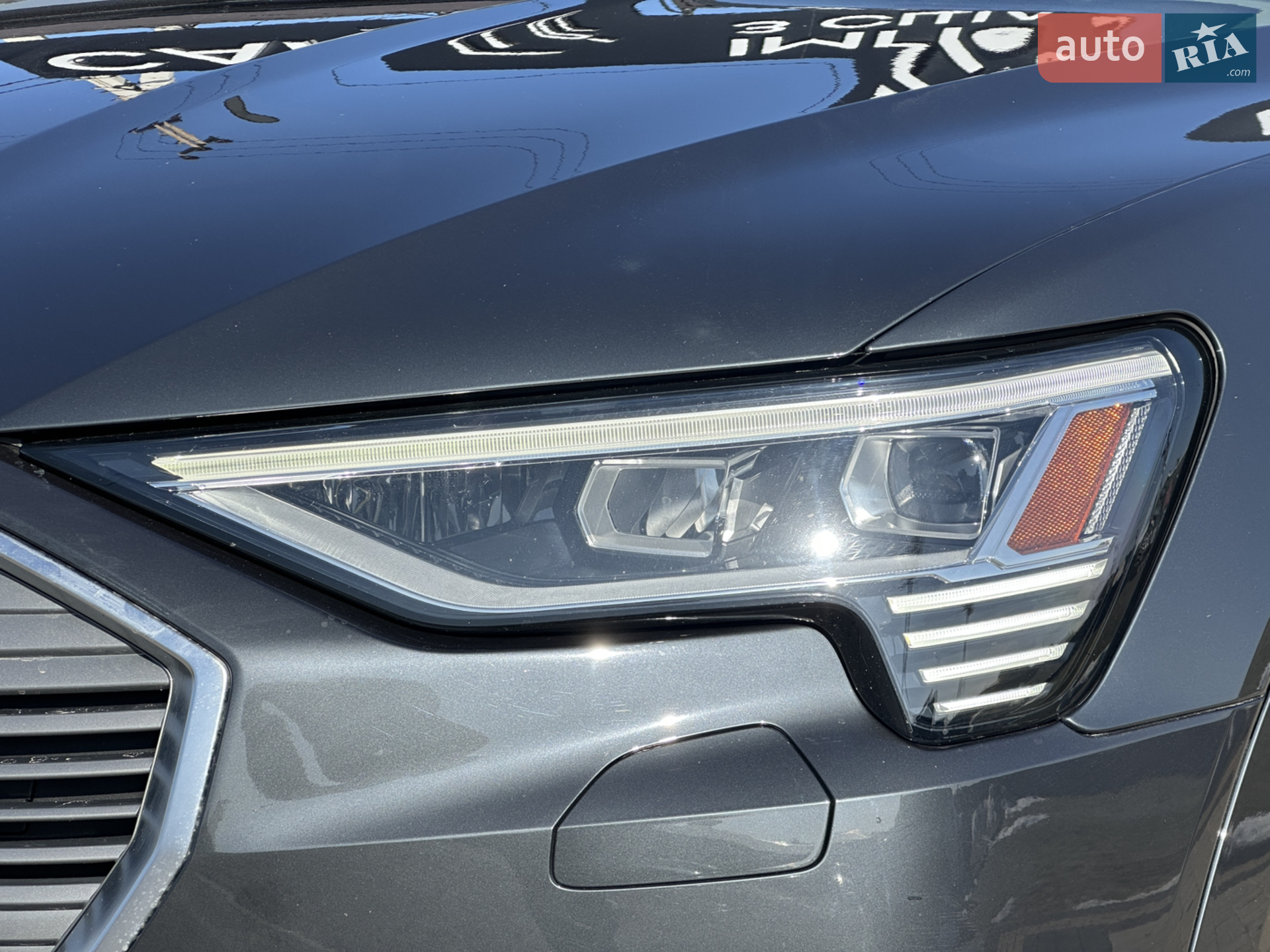 2020 Audi e-tron - мініатюра 8