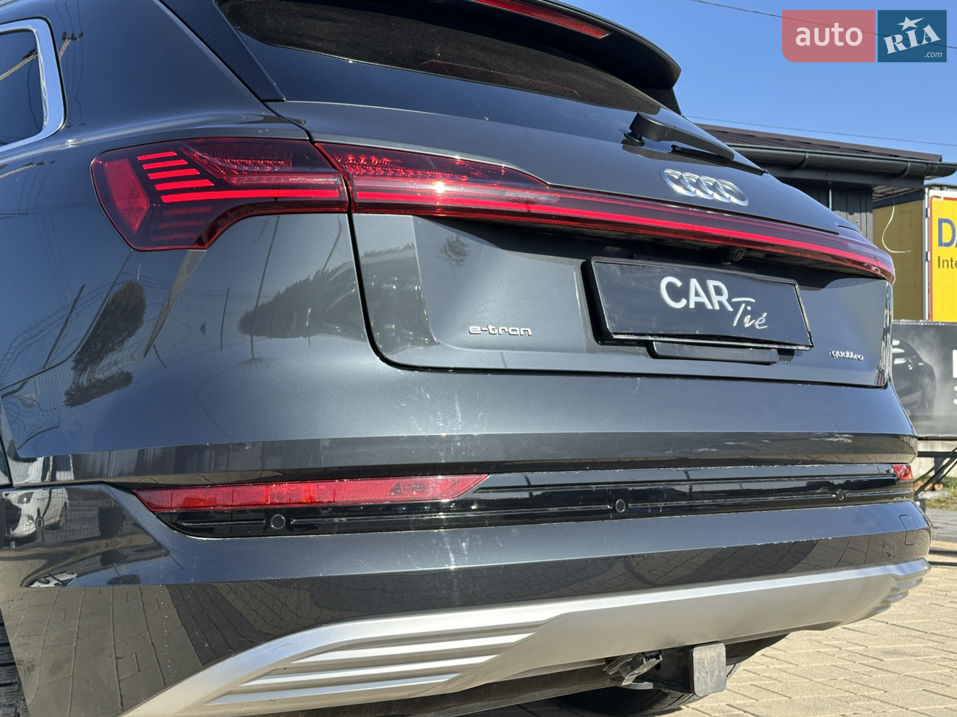 2020 Audi e-tron - мініатюра 18