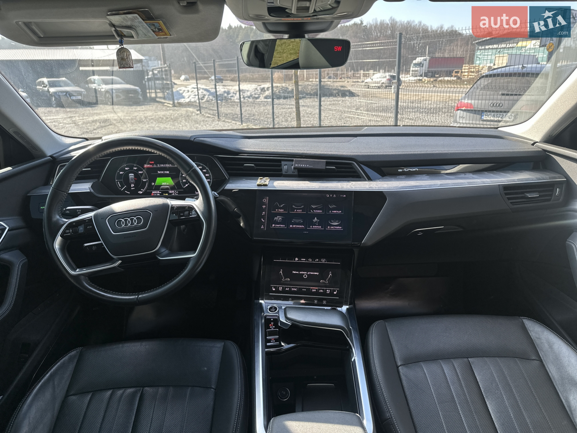 2020 Audi e-tron - мініатюра 30