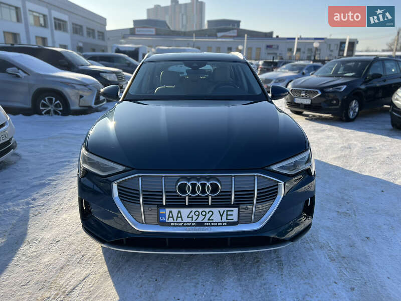Позашляховик / Кросовер Audi e-tron 2020 в Києві