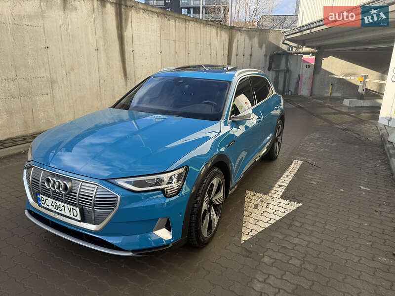 Audi e-tron 2019