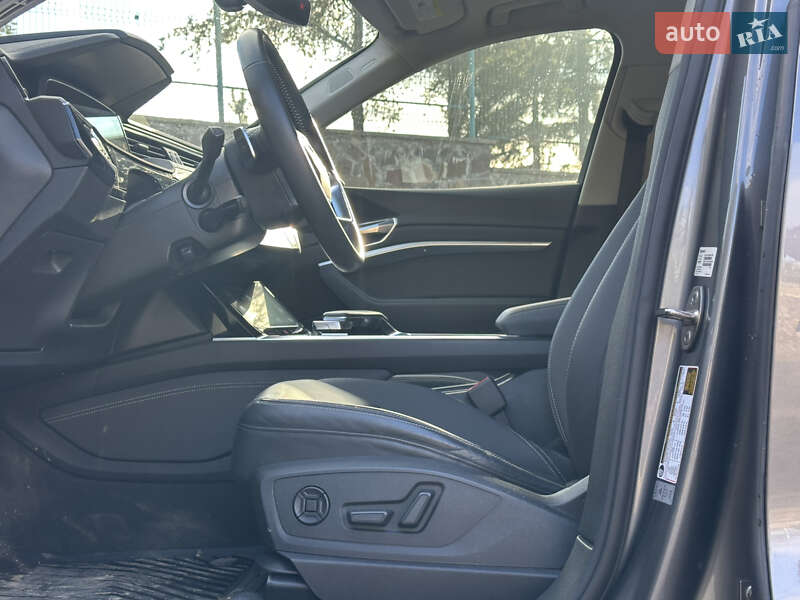 Позашляховик / Кросовер Audi e-tron 2020 в Ужгороді