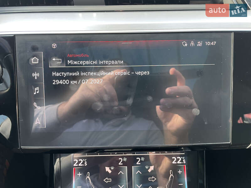 Позашляховик / Кросовер Audi e-tron 2022 в Рівному