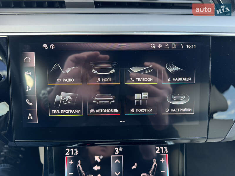 Внедорожник / Кроссовер Audi e-tron 2019 в Киеве