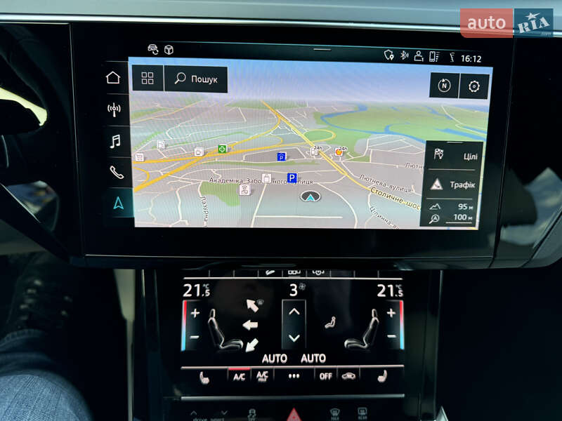 Внедорожник / Кроссовер Audi e-tron 2019 в Киеве