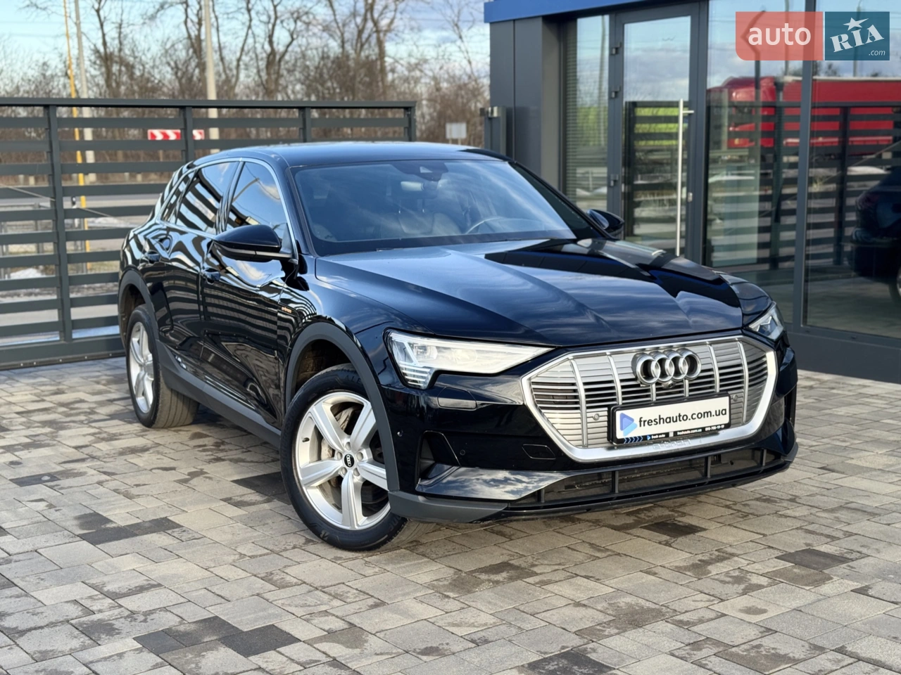 2021 Audi e-tron - мініатюра 22