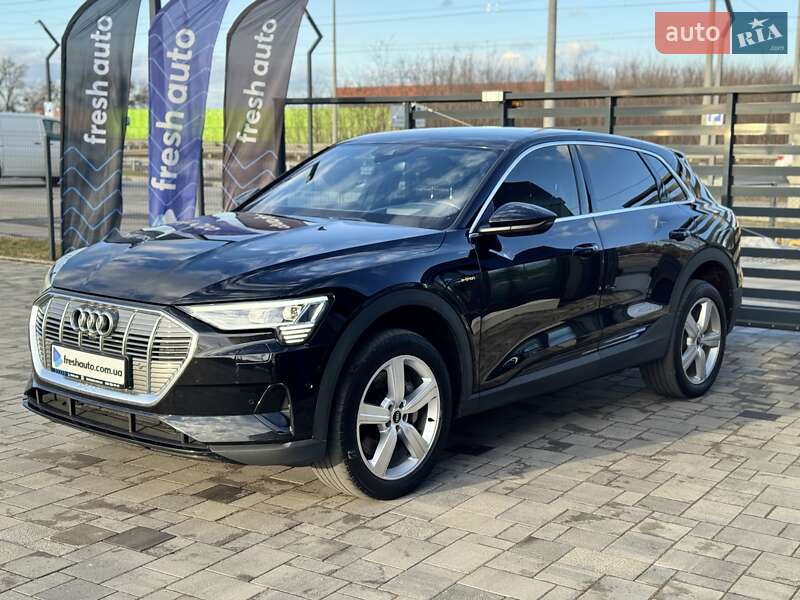 Внедорожник / Кроссовер Audi e-tron 2021 в Ровно
